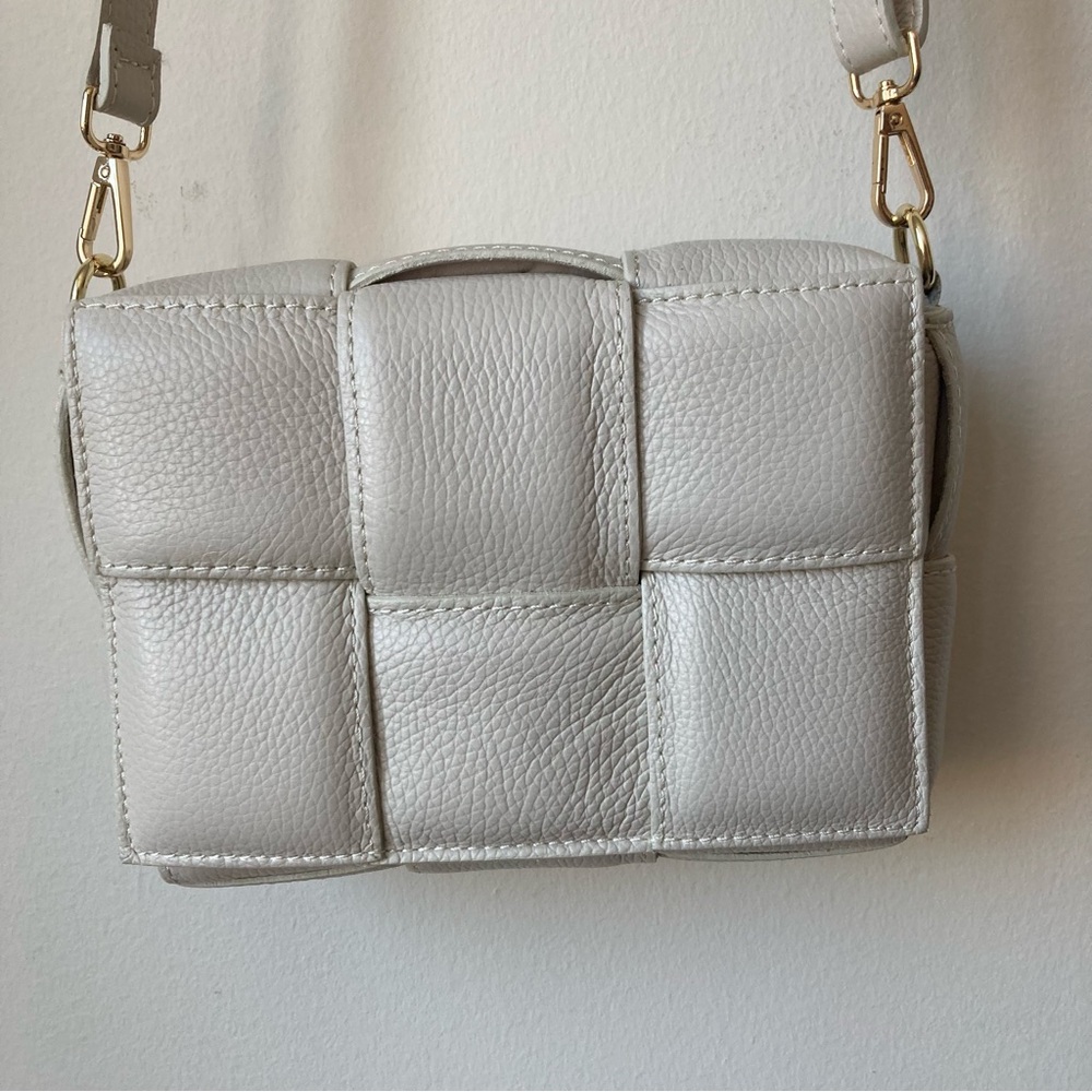 Italian Leather Woven Quilted Shoulder Crossbody Bag Purse Off White Ecru Beige